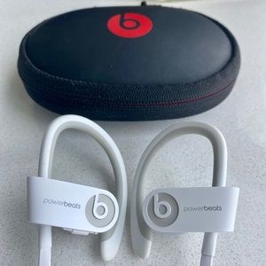 Powerbeats Wireless White